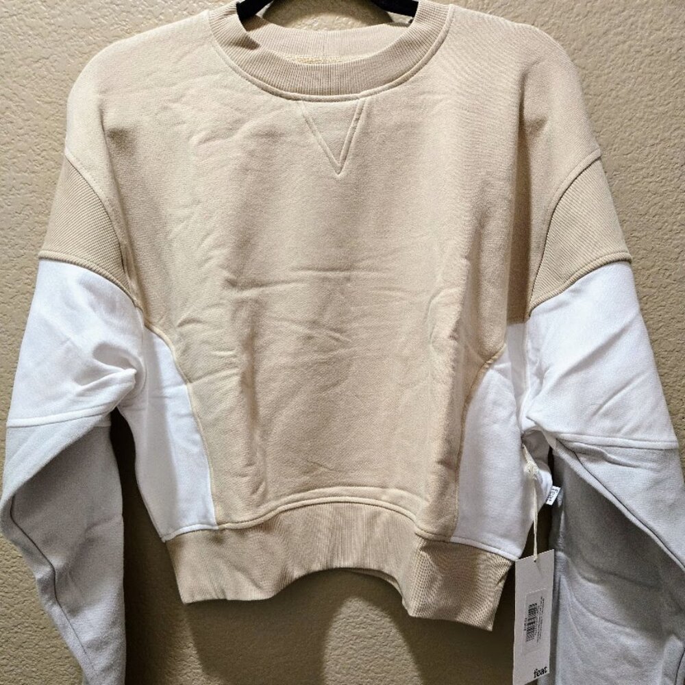 Feat Tricolor Cropped Crew Neck